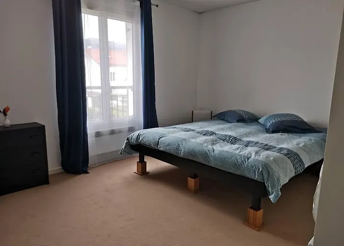 Сasa de vacaciones Belle Maison Spacieuse Proche Geneve Et Cern Saint-Genis-Pouilly